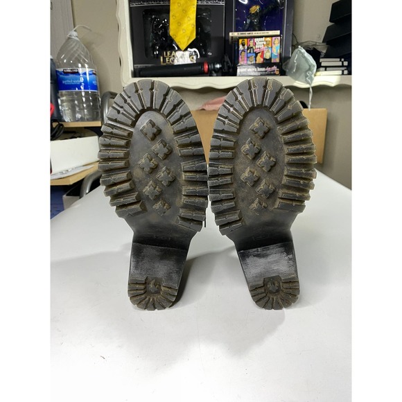 Doc Dr. Martens Averil Women’s Black Leather Heeled Ankle Boots Women's 7 - Picture 6 of 7